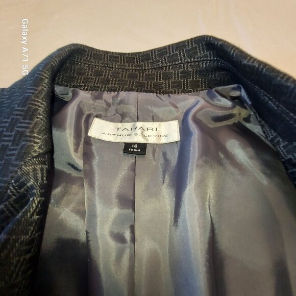 Tahari Arthur S. Levine Size 16 Woman Jacket Lined 2 Front Buttons 2 Front Pocke - Picture 4 of 7